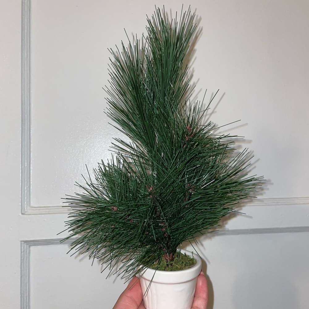 2 Target Table Top Small tree - Picture 5 of 5